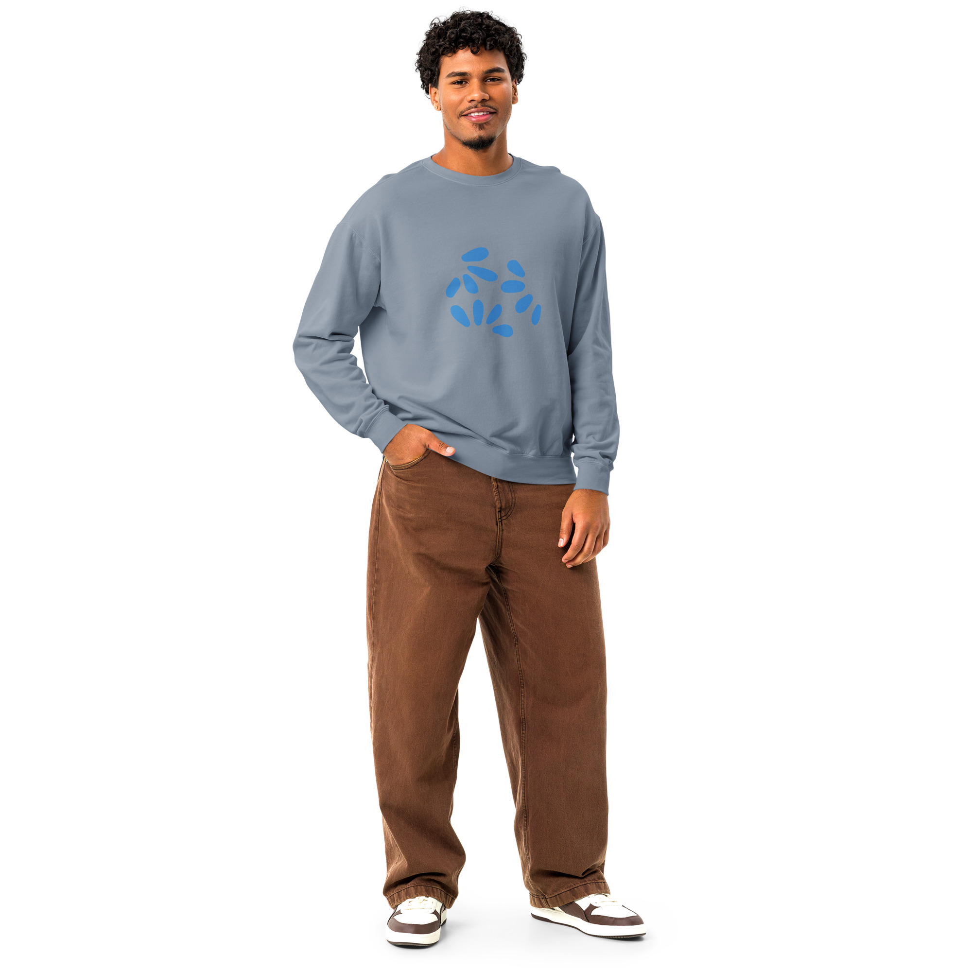 Fleece crewneck sweatshirt with garment dye (unisex) - Image 16