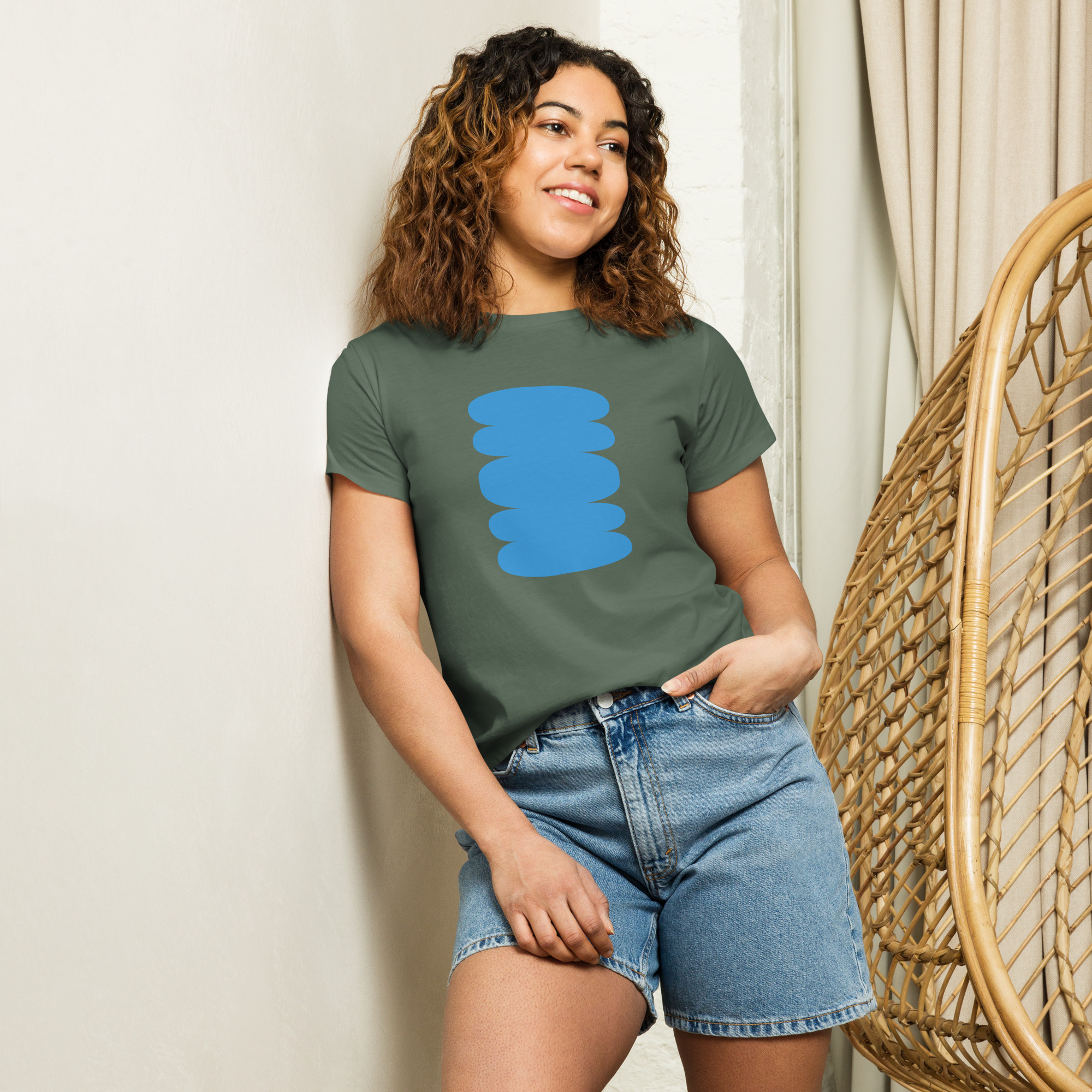 Ladies’ modern high-waist t-shirt - Image 10