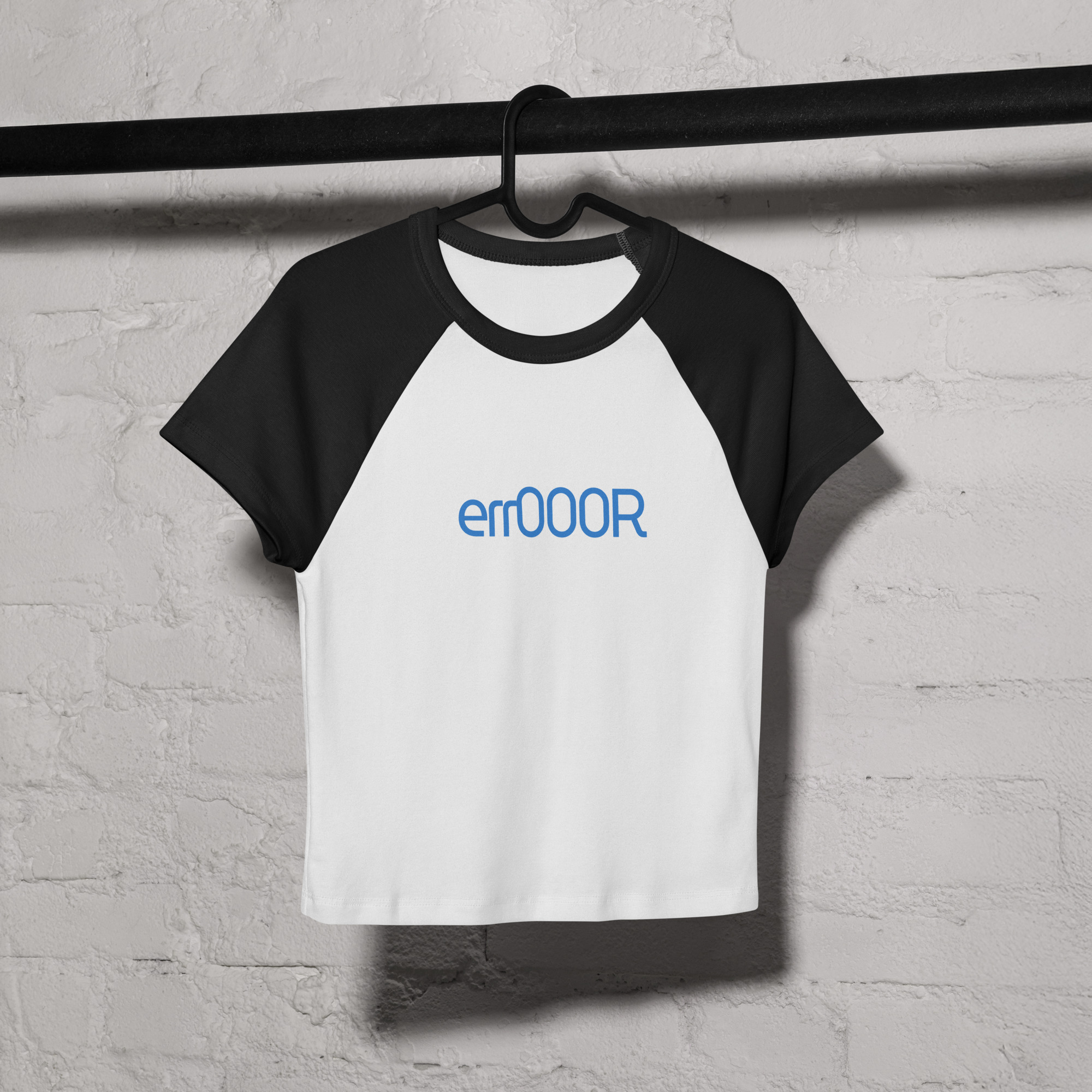 ErrOOOR Women’s Ribbed Raglan Crop Tee